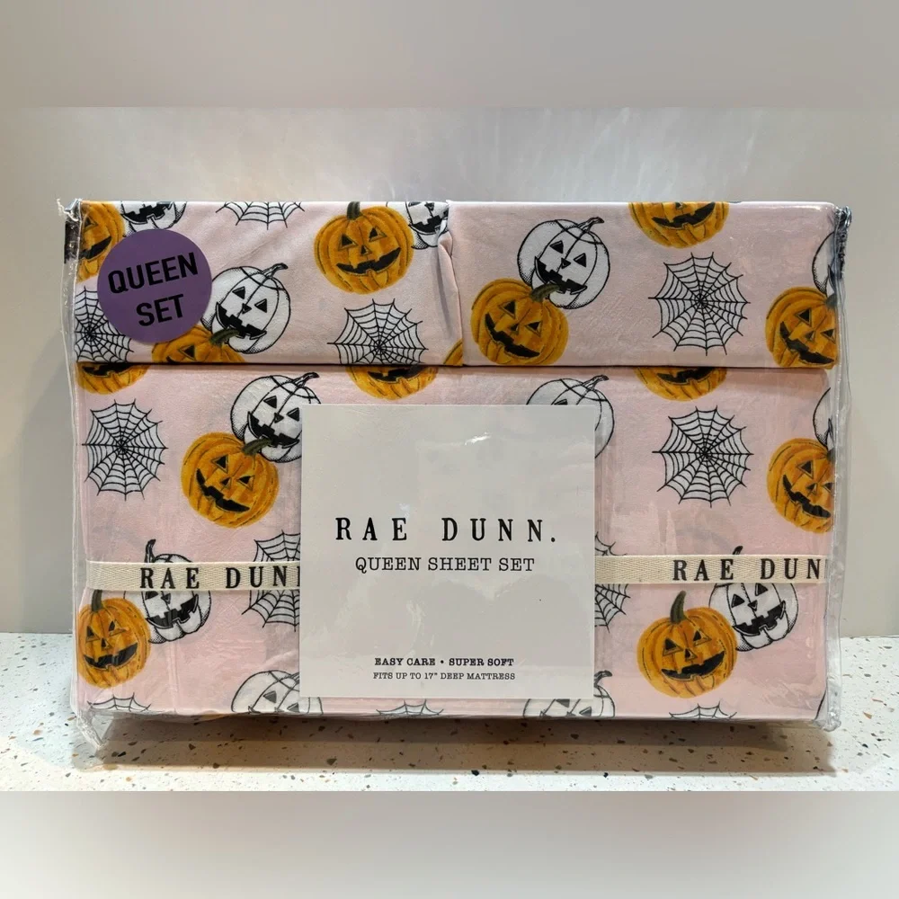 Rae Dunn Pink Halloween Pumpkin & Spiderwebs Queen‎ Sheet Set